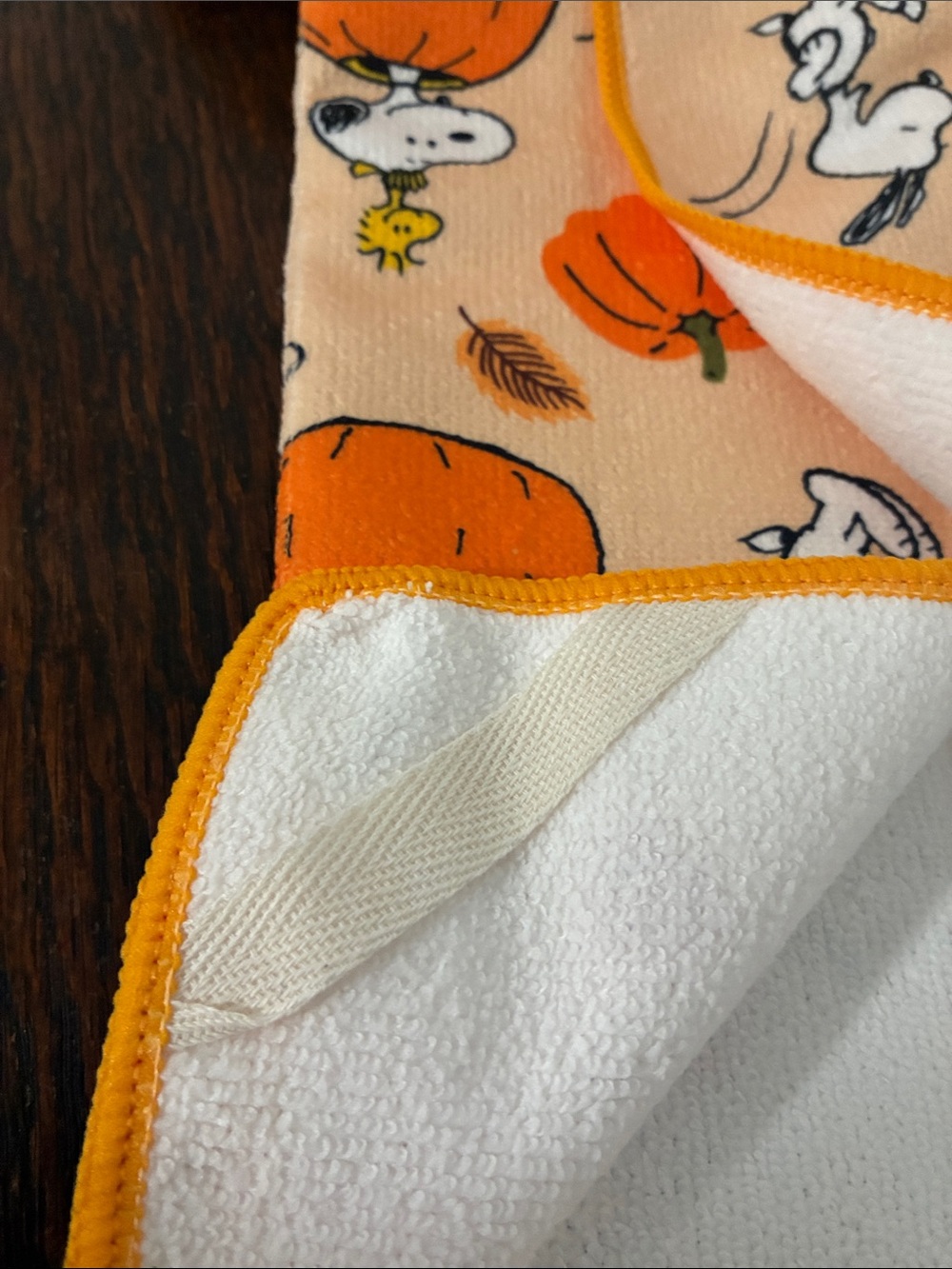 NWT- Peanuts- Snoopy- Fall Themed- 3pc- Oven Mitt, Pot Holder & Towel Set - Picture 12 of 16